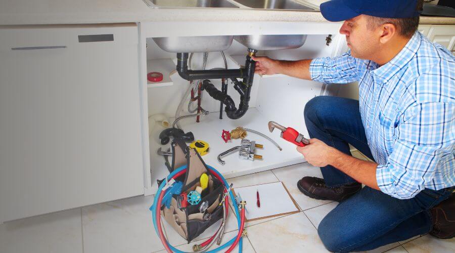 Professional water heater repair in Kanaranzi, MN